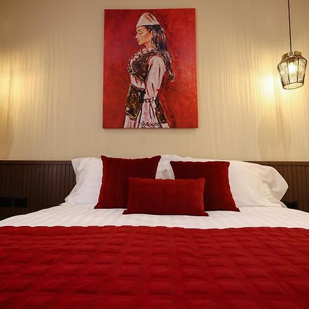 Cloud 5 Blloku Rooms Tirana Esterno foto